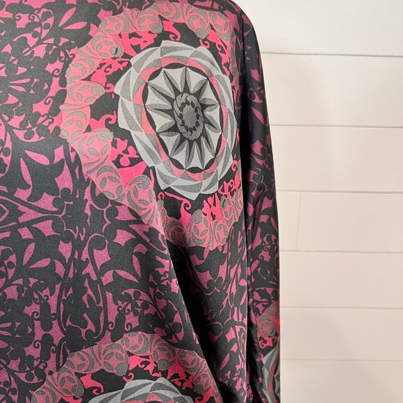 MSSP Black Burgundy and Gray Satin Blouse Size M - Picture 2 of 9